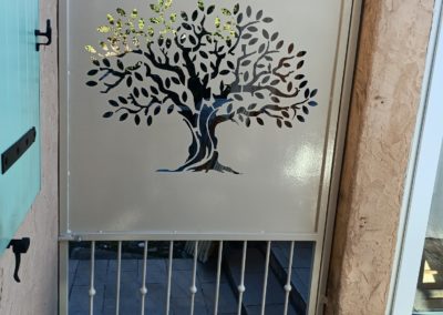 Portillon motif arbre de vie à Nice